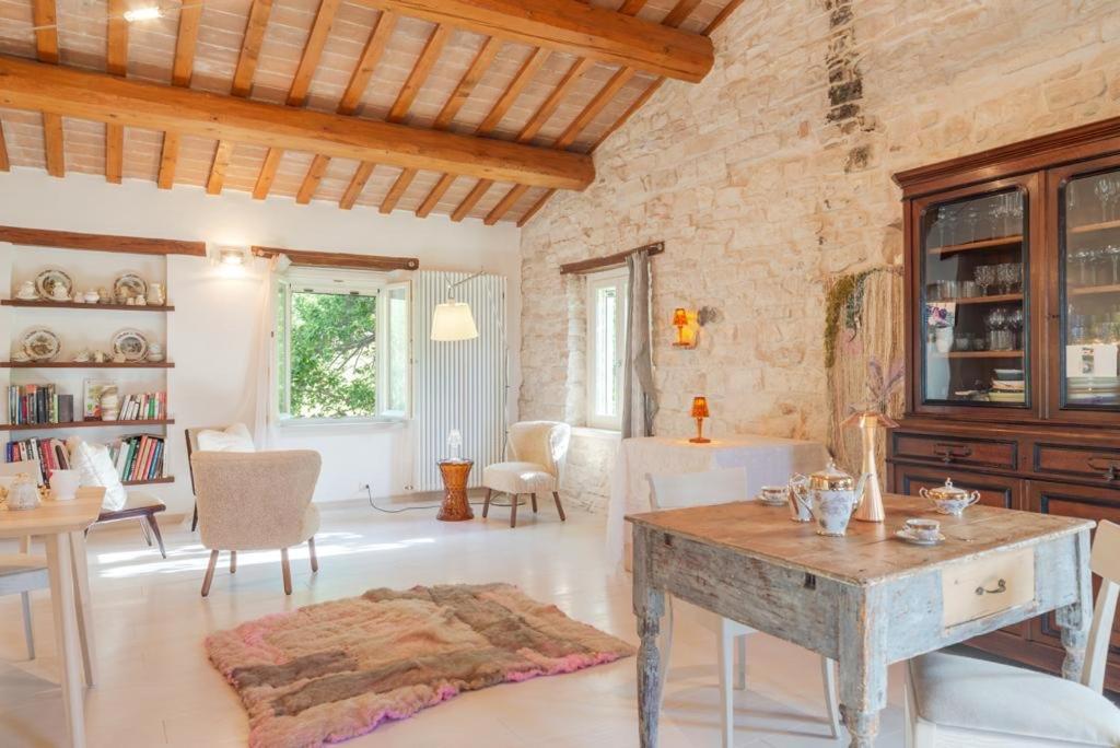 Вилла Agriturismo "Le Cannelle" Spa & Day Wellness Фоссомброне Экстерьер фото