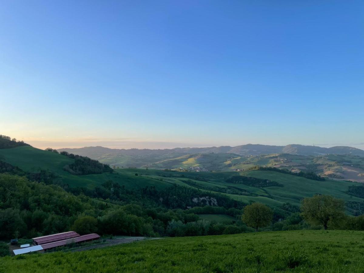Вилла Agriturismo "Le Cannelle" Spa & Day Wellness Фоссомброне Экстерьер фото